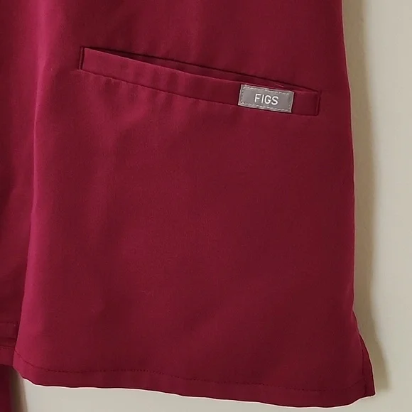 Figs Scrub Top -Small Casma 3 Pocket Maroon Nurse Hospital V-Neck w/ Pants-XS - Picture 8 of 15